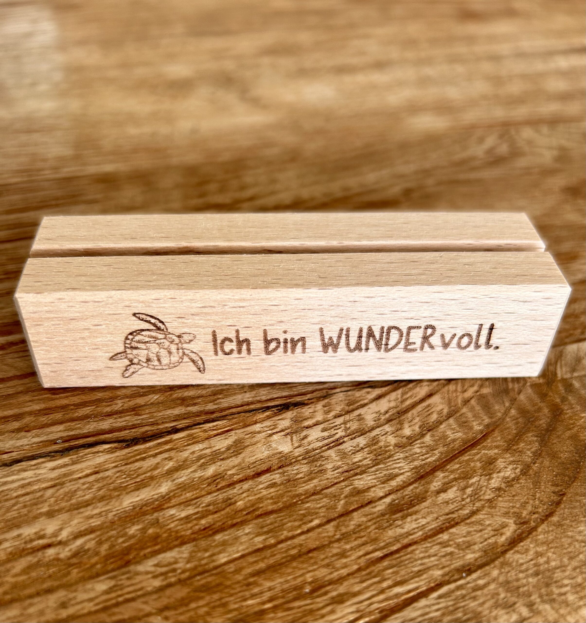 Kartenhalter mit Lasergravur – Bild 4