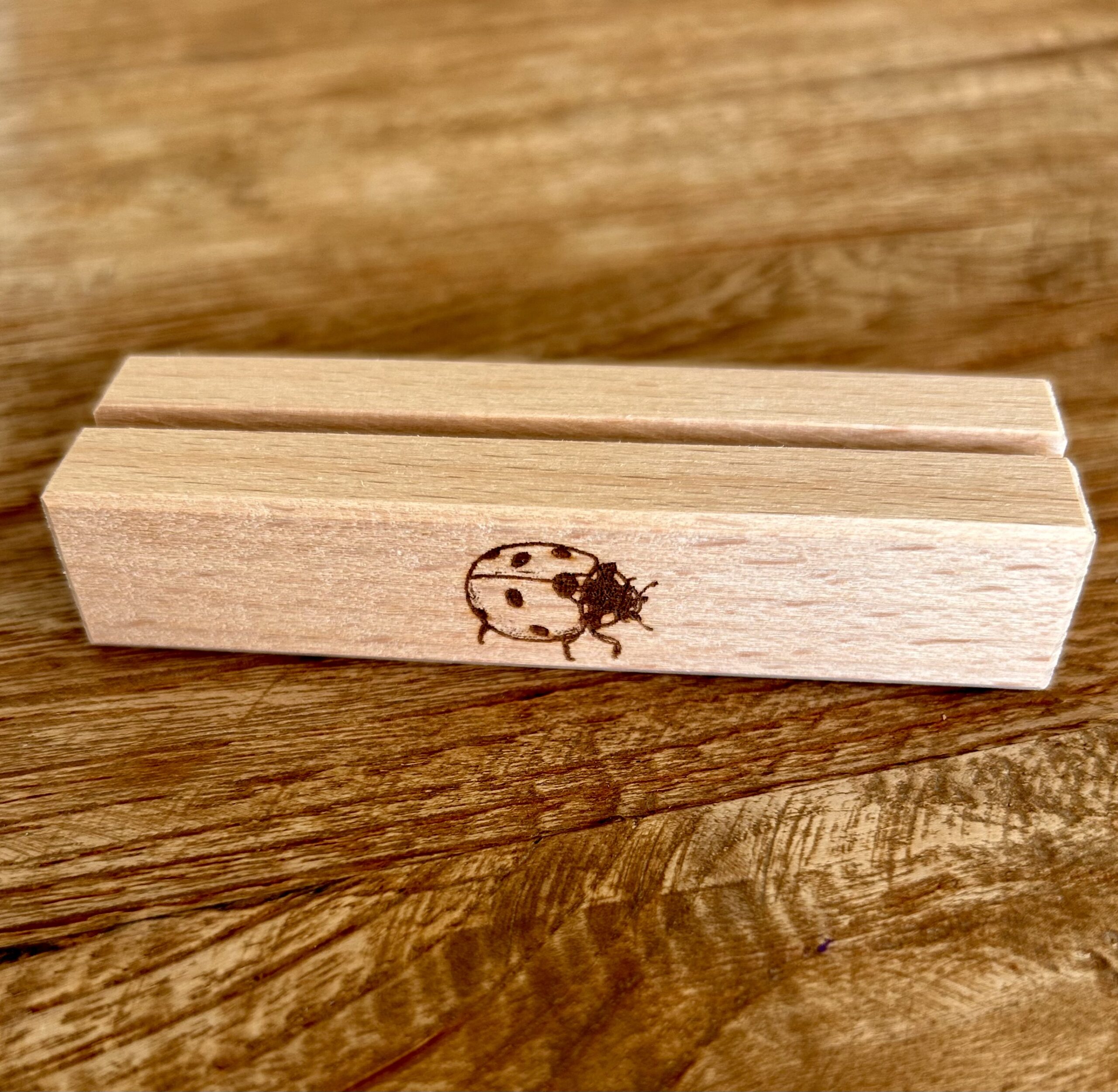 Kartenhalter mit Lasergravur – Bild 8