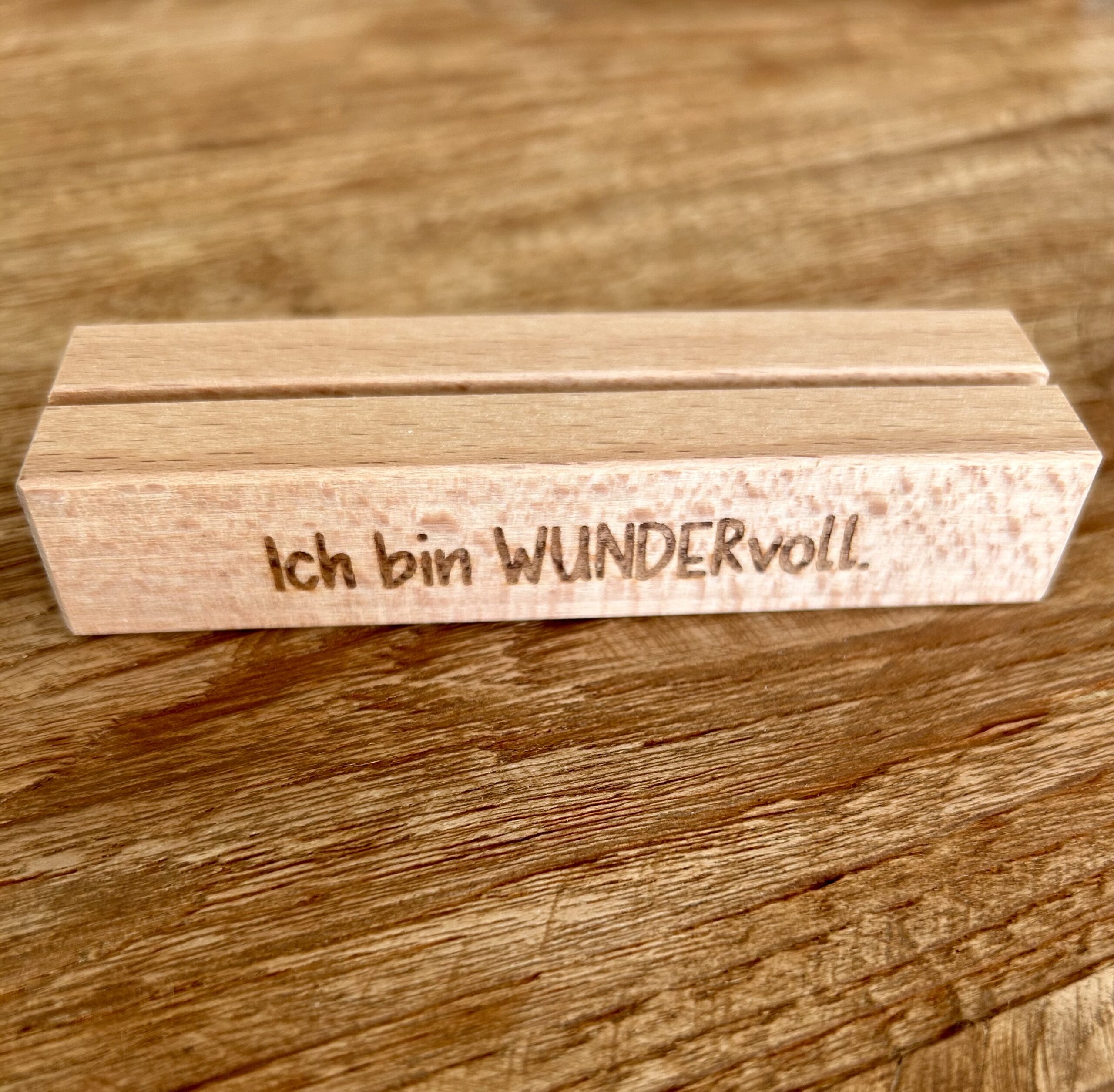 Kartenhalter mit Lasergravur – Bild 7